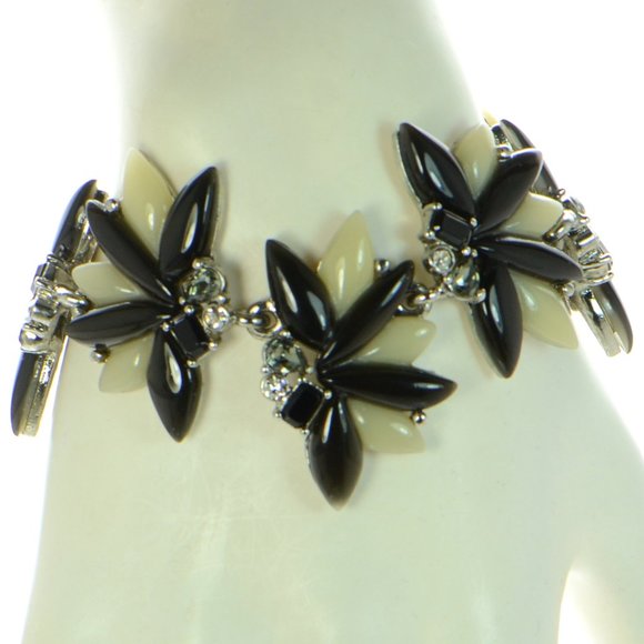 Oscar de la Renta Toggle Bracelet